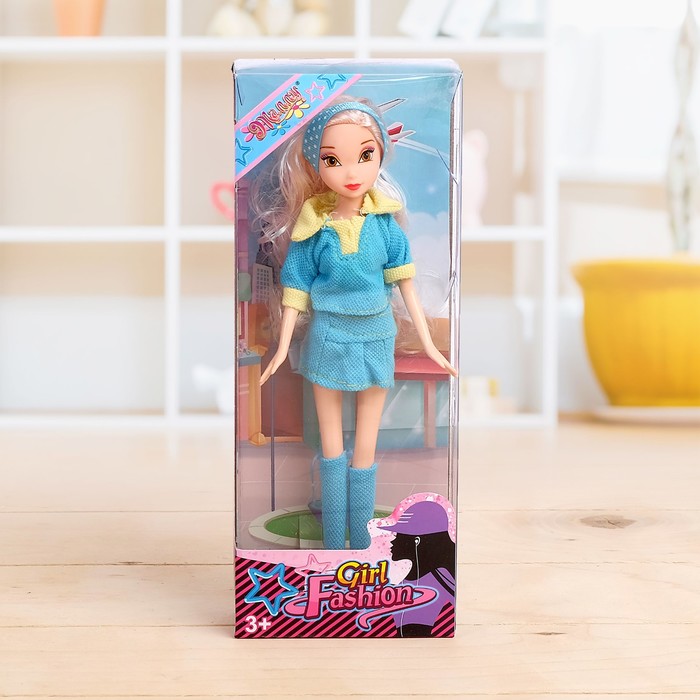 Кукла модель "Кристина" в костюмчике