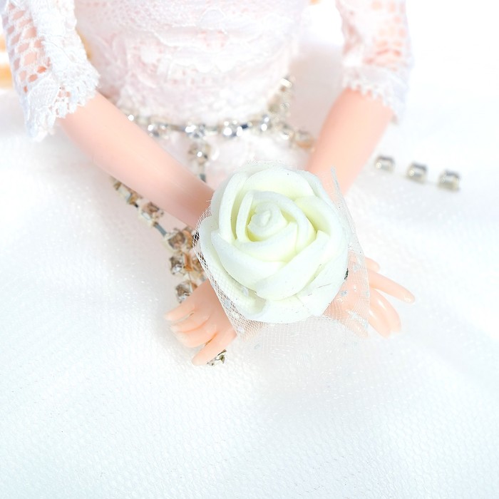 Кукла модель "Милена" в свадебном платье с аксессуарами