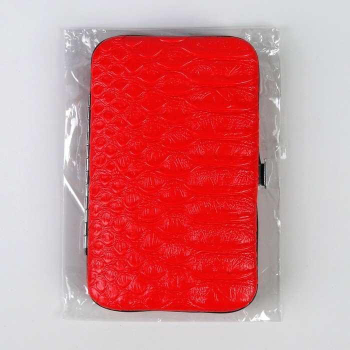 Набор маникюрный в футляре, 7 предметов, цвет красный