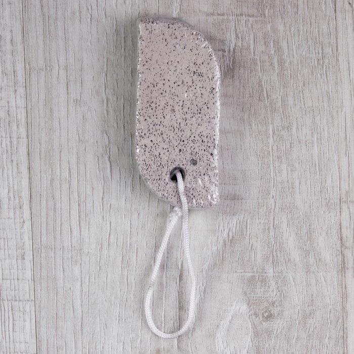 Пемза "Листок", 10*6(±0,5)см, цвет белый