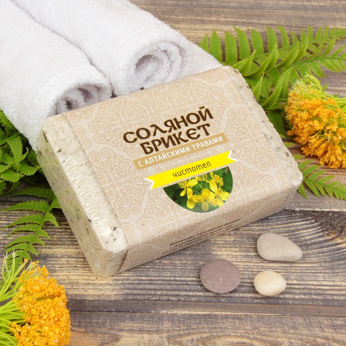 Соляной брикет с алтайскими травами "Чистотел" 1,35 кг