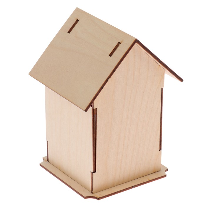 Чайный домик "Сердце" с прорезными элементами