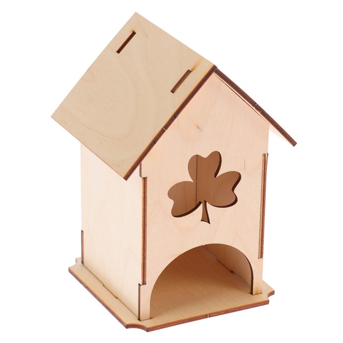 Чайный домик "Удача" с прорезными элементами