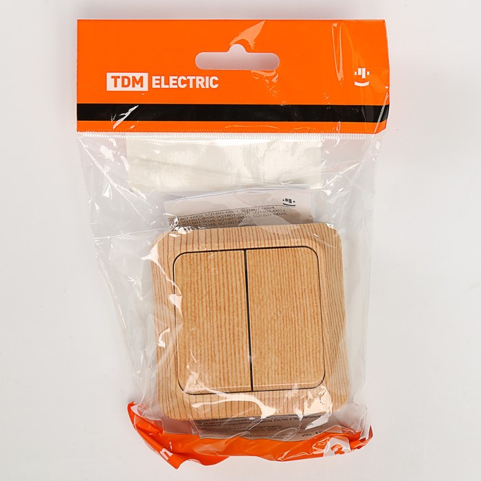 Выключатель 2-кл. открытой установки IP20 10А, сосна "Ладога" TDM