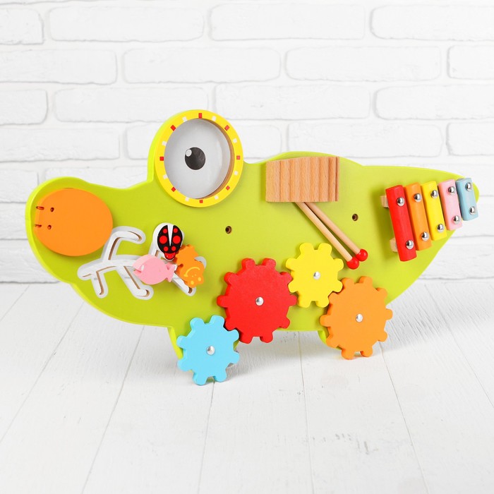 Бизиборд "Крокодил", крепится на стену