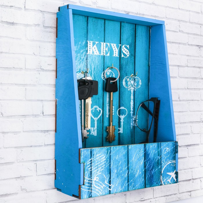 Ключница деревянная с карманом "Ключи" 200 х 260 мм