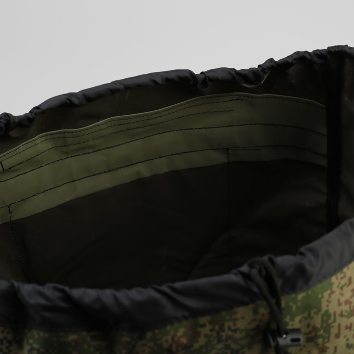 Рюкзак туристический "Катран", 70 л, отдел на шнурке, 7 наружных карманов, цвет камуфляж ЦИФРА