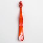 Красный Красный