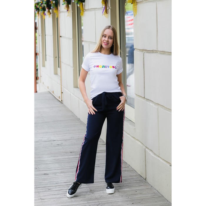 Футболка женская MINAKU, "Фиолетово", размер 50, цвет белый