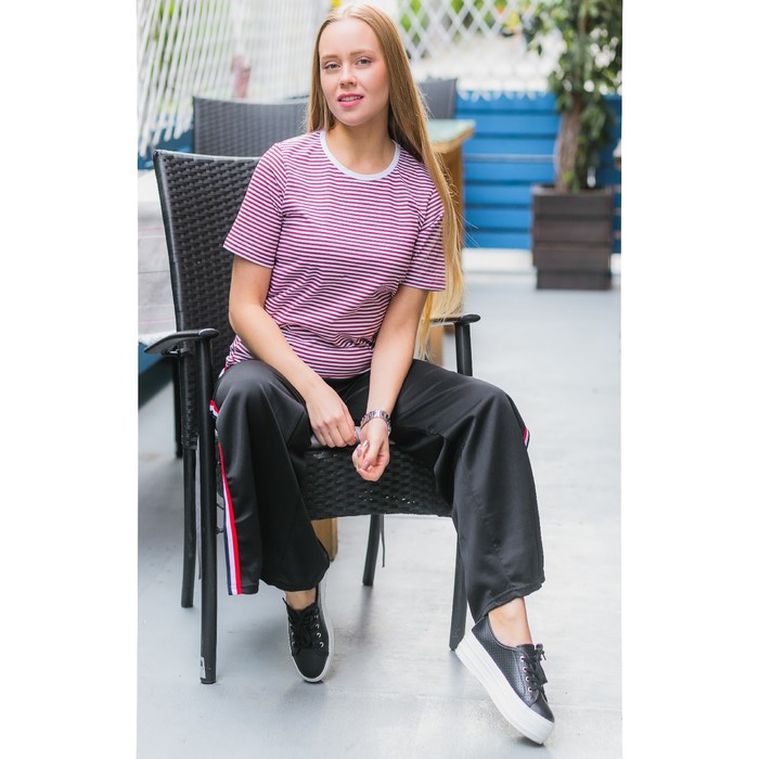 Футболка женская MINAKU, круглый вырез, размер 46, цвет красная полоска