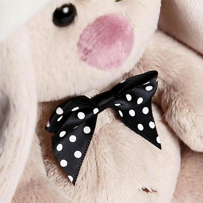 Мягкая игрушка "Зайка Ми" в шапке пингвина, 15 см