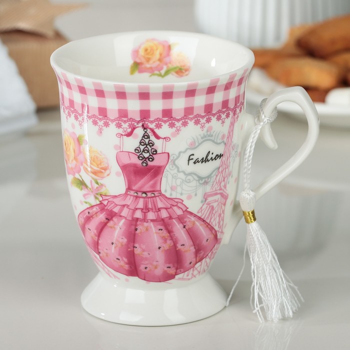 Кружка 320 мл "Модница", в подарочной упаковке