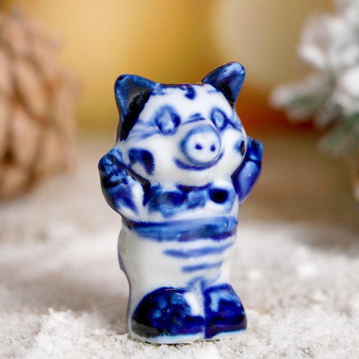 Сувенир "Поросёнок Вика", гжель, фарфор, 6 см
