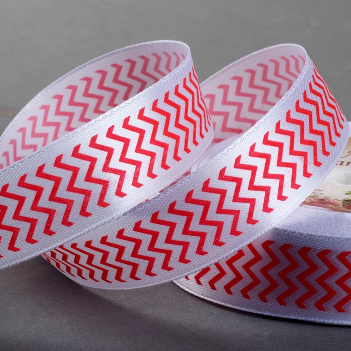 Лента атласная "Зигзаг", 25мм, 23±1м, №01, цвет красный/белый