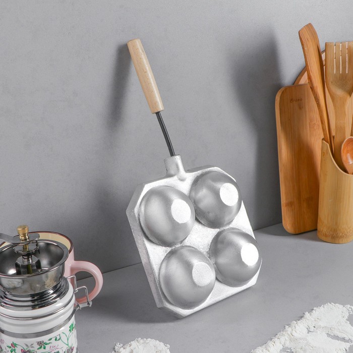 Форма для выпечки "Сырные шарики", с деревянными ручками