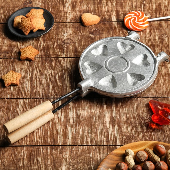 Форма для выпечки "Сердечки", с деревянными ручками
