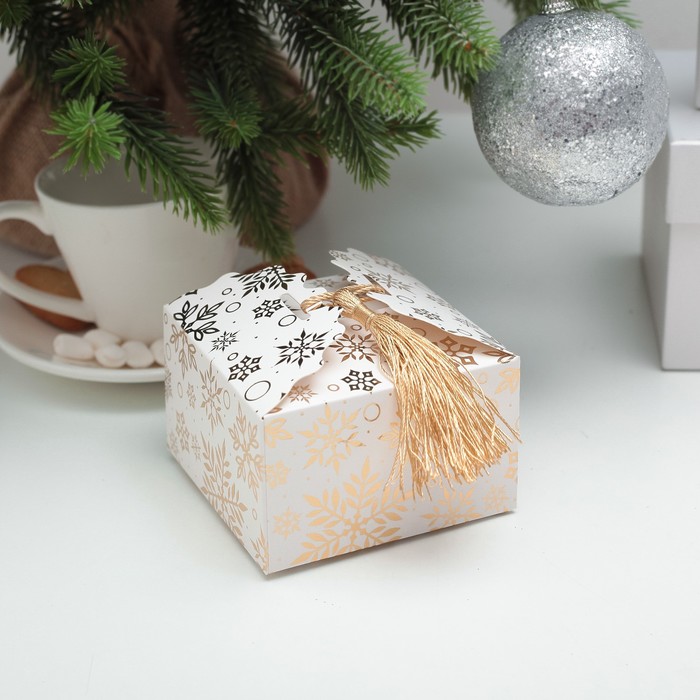 Коробка сборная "Снегопад", 9 х 9 х 5,5 см