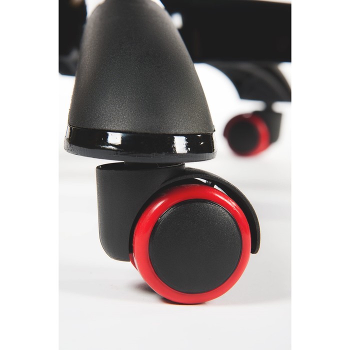 Кресло офисное "Виннер", чёрный пластик, чёрная экокожа, красный кант