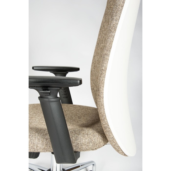 Кресло офисное "Милан", бежевая ткань