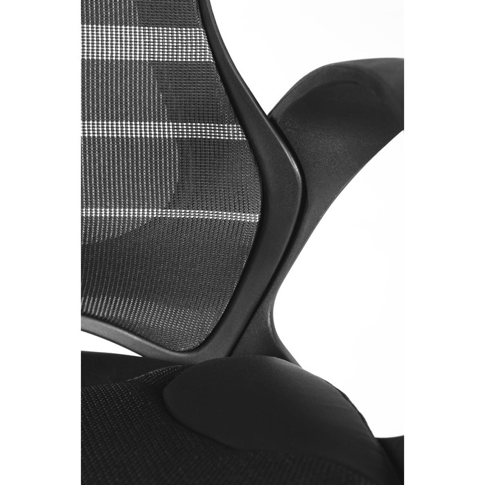 Кресло офисное "Реноме", чёрный пластик, чёрная ткань, чёрно-серая полоска