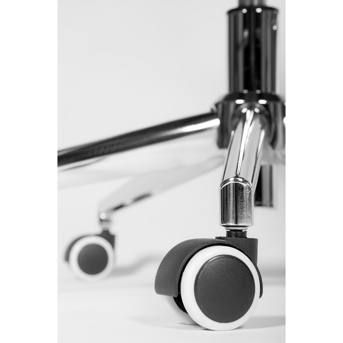 Кресло офисное "Харман", чёрная экокожа