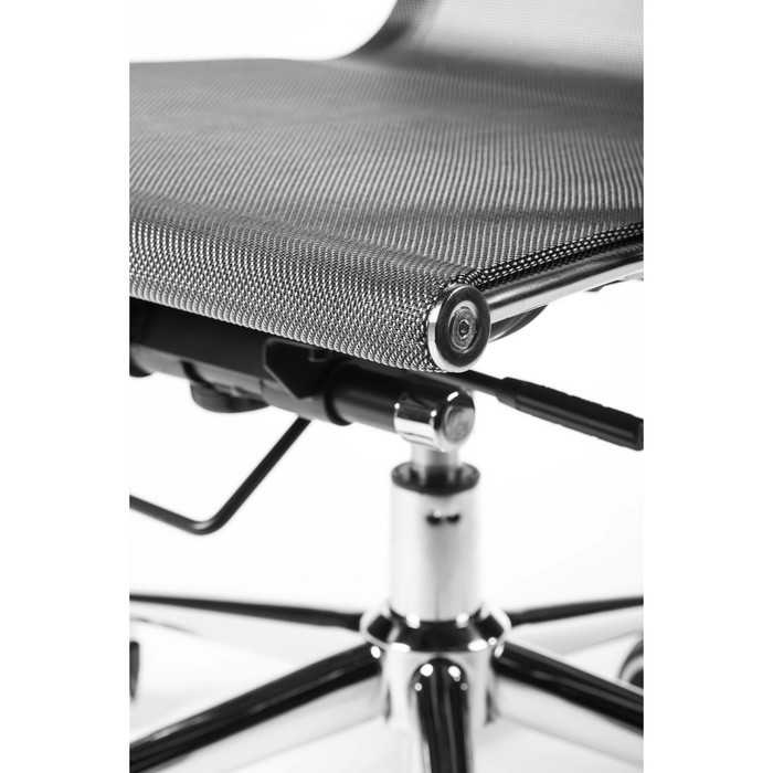 Кресло офисное "Хельмут", сталь/хром, серебристая сетка