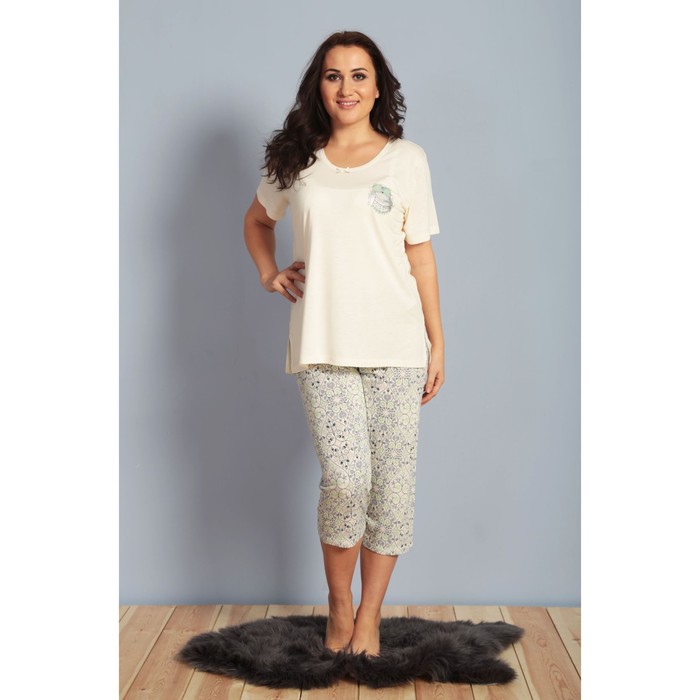 Комплект женский (футболка, капри) 610281 1169 цвет молочный, р-р 54 (3XL)  вискоза