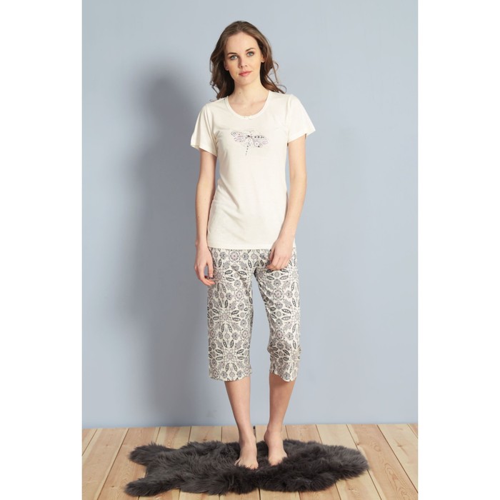 Комплект женский (футболка, капри) 610030 1247 цвет молочный, р-р 48 (L)  вискоза