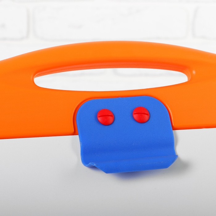 Доска для рисования , на подставке, в комплекте маркер, набор букв и цифр, губка