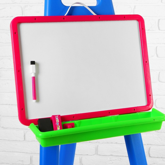 Доска для рисования, в комплекте мольберт, стульчик, маркер, набор букв и цифр
