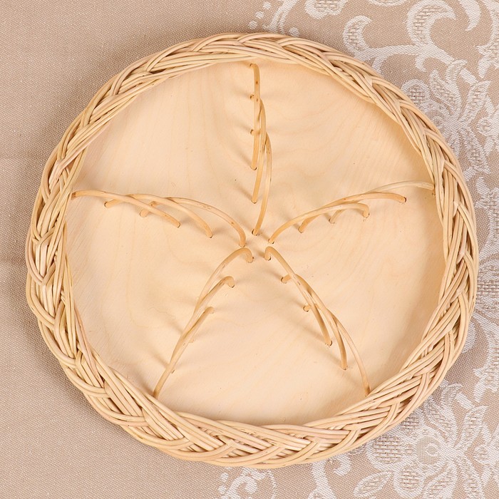 Менажница «Плетёнка», 5-и секционная, D=22 см, высота перегородки 3/3,5/4 см, ива