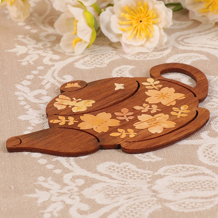 Подставка под горячее «Чайник с цветочками», с берестой, 14,5х9,5х0,3 см, тонираванная