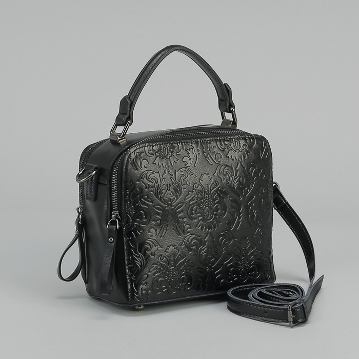 Сумка женская, 2 отдела на молниях, наружный карман, длинный ремень, цвет чёрный