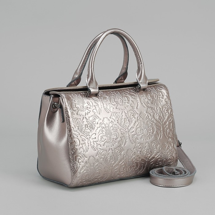 Сумка женская, 3 отдела на магните, наружный карман, длинный ремень, цвет бронзовый