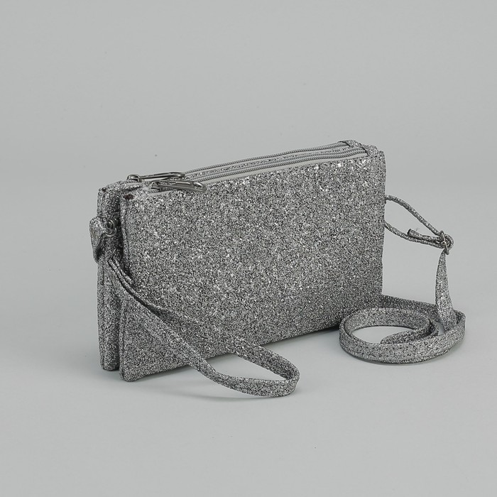 Клатч женский, 2 отдела на молниях, наружный карман, ручка, длинный ремень, цвет серебристый