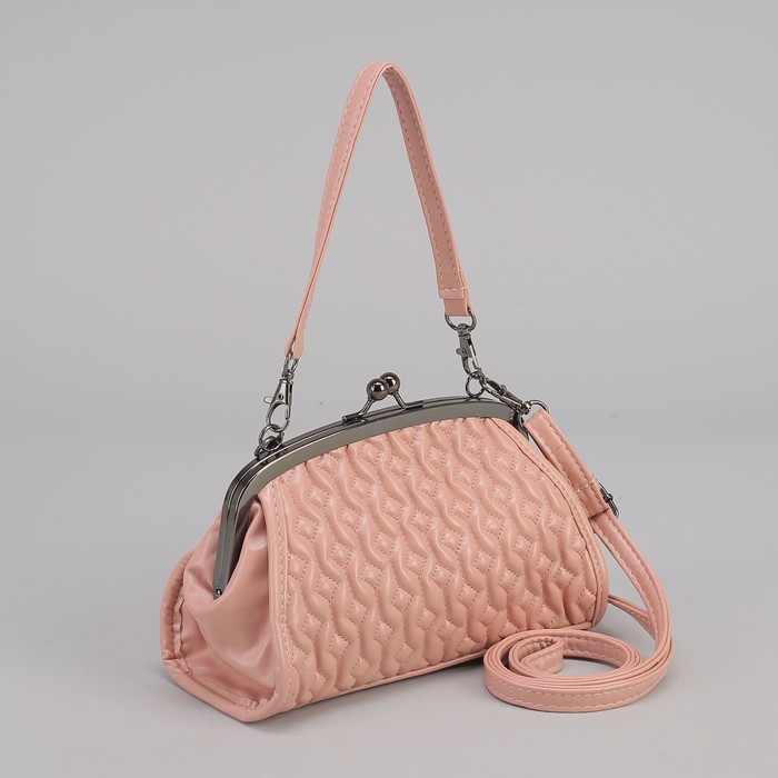 Сумка женская, отдел на фермуаре, длинный ремень, цвет пудровый