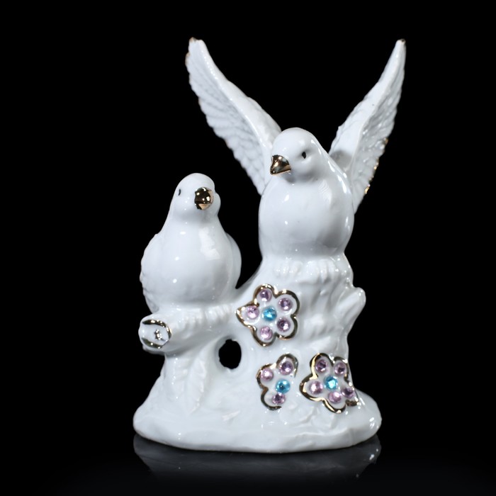 Сувенир под фарфор "Голуби на цветущем дереве" стразы 12,5х8х6 см