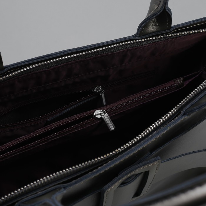 Сумка женская, отдел с перегородкой на молнии, наружный карман, длинный ремень, цвет серый перламутровый