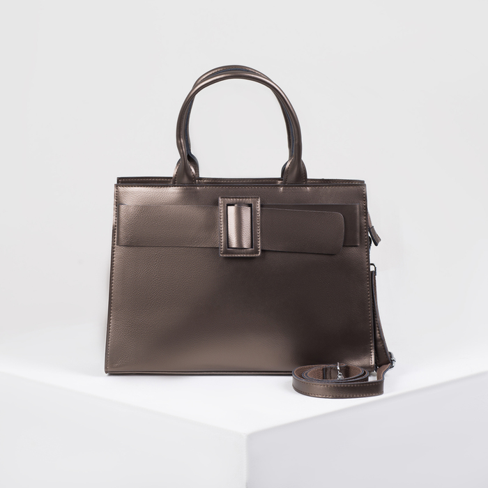 Сумка женская, отдел с перегородкой на молнии, наружный карман, длинный ремень, цвет бронза