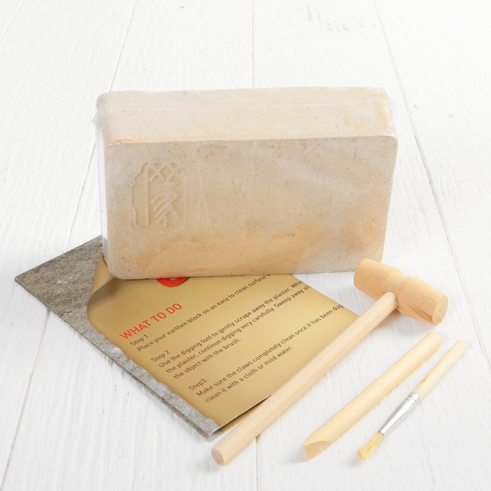 Набор археолога серия коготь динозавра "Велоцираптор" + молоток, долото, кисть