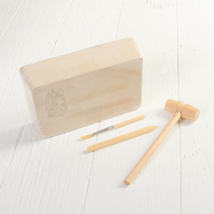 Набор археолога серия коготь динозавра "Орнитомим" + молоток, долото, кисть