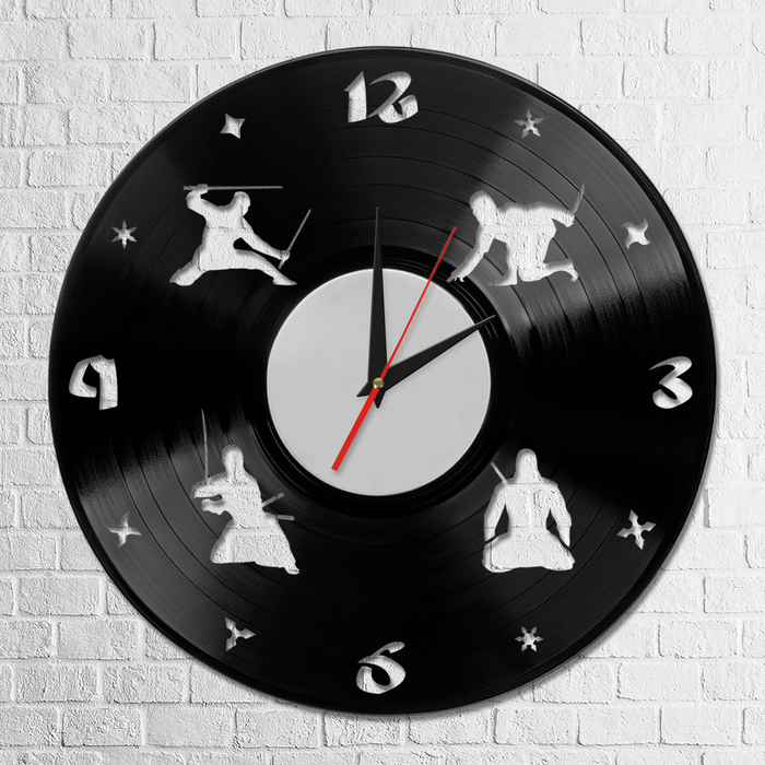 Часы из виниловой пластинки "Ниндзя"