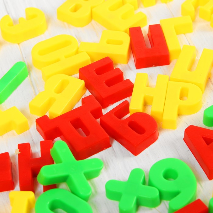 Алфавит русский + цифры на магнитах L787-H27565 L787-H27565