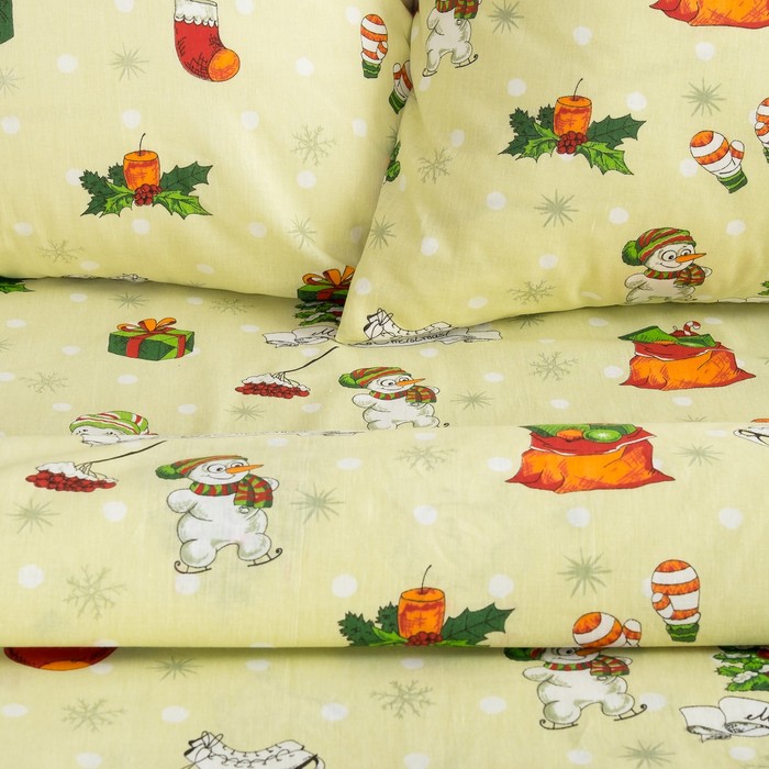 Постельное бельё 1,5 сп.Сэми рис. Новый год фисташковый 147х210, 150х210, 70х70 2 шт. бязь 120 г/м, хл 100%