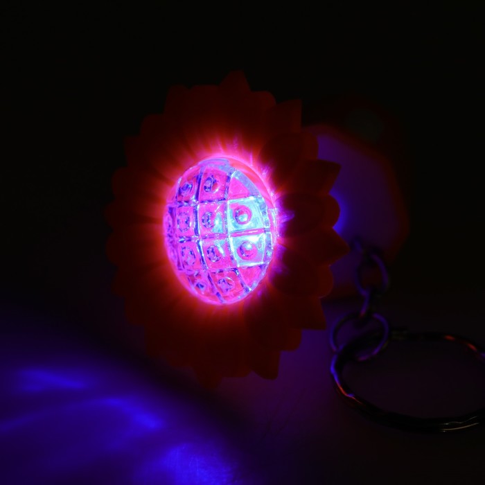 Фонарик на кольце "Цветочек в горшочке" мигает МИКС 5,7х3,5х3,5 см