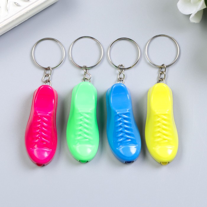 Фонарик свет на кольце "Ботинок" светится МИКС 4,7х1,7х0,8 см