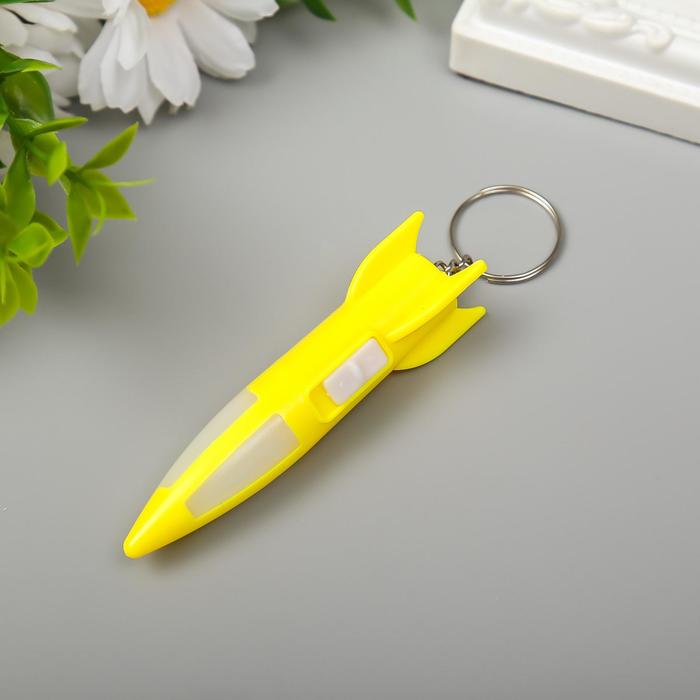 Фонарик свет на кольце "Ракета" мигает МИКС 8х2,2х2,2 см