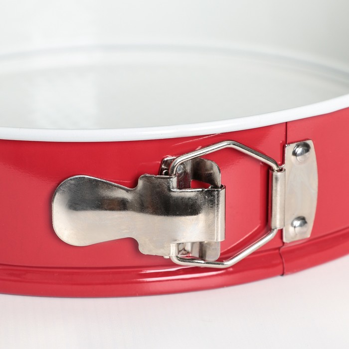 Набор форм для выпечки разъемных "Флёри. Круг", с керамическим покрытием, 3 шт: 28/26/24 см, цвет красный