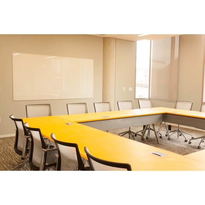 Доска магнитно-маркерная стеклянная 120*240 LUX, внутр крепл, цв светлый серый S120240-072