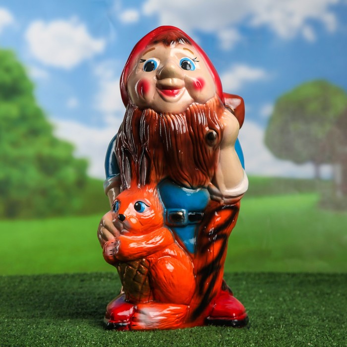 Садовая фигура "Гном с белкой" 50 см, микс
